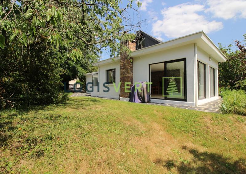 Maison - 205 m² - 10 pièces