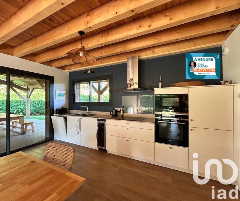 Maison de maîtres - 203 m² - 10 pièces