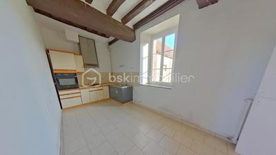 Corps de ferme - 310 m² - 11 pièces