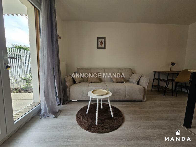 Studio - 25 m² - 1 pièce