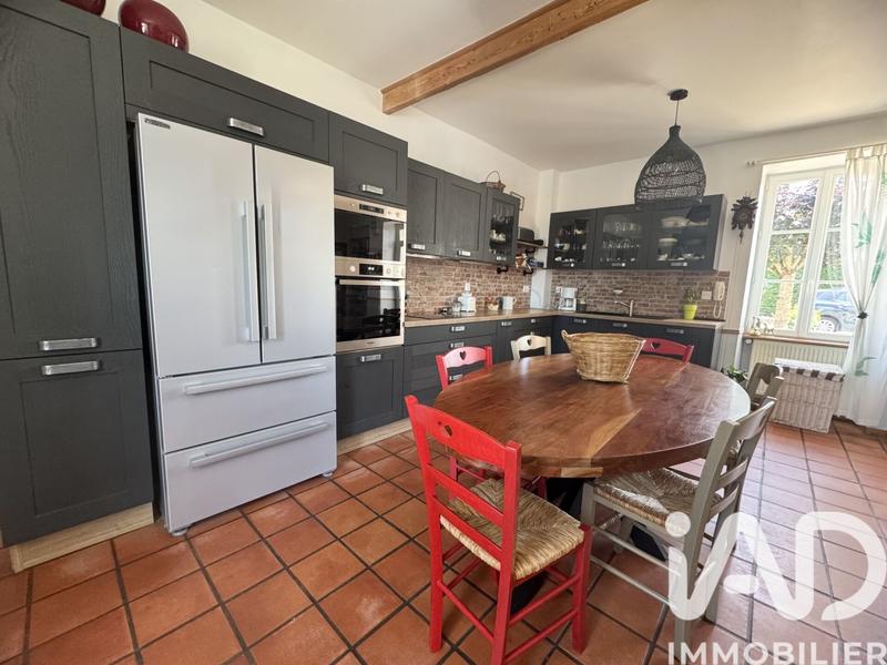 Maison - 167 m² - 6 pièces