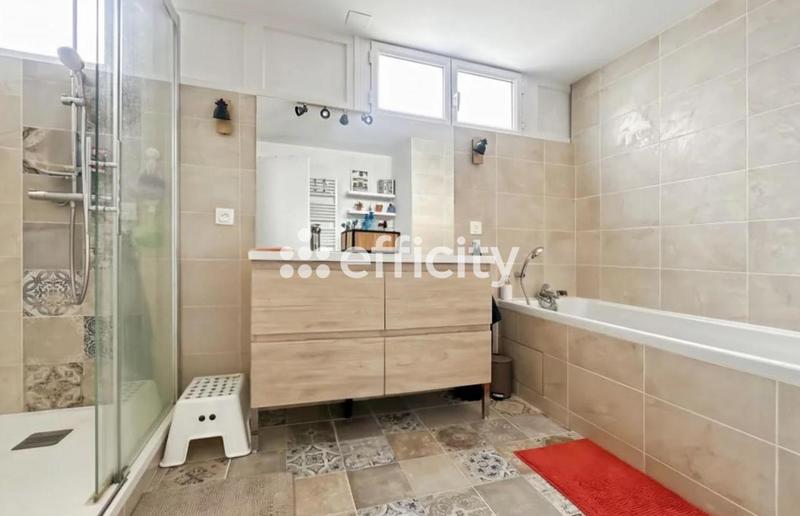 Appartement - 90 m² - 4 pièces