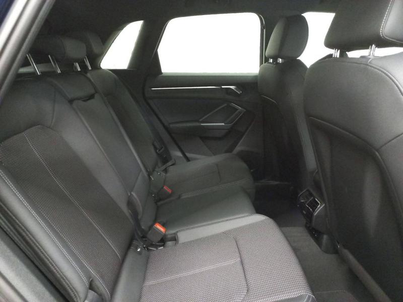 Audi Q3 45 TFSIe 245 ch s tronic 6 s line