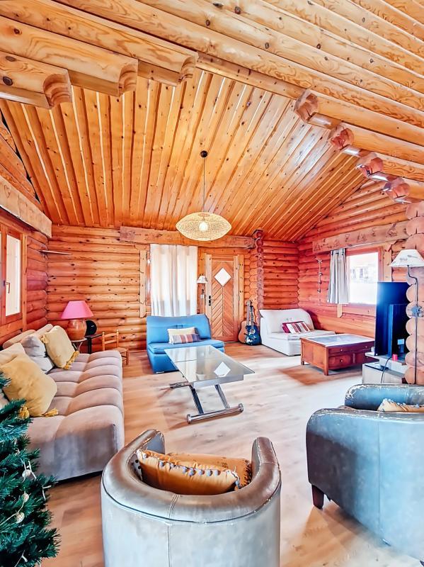 Châlet - 287 m² - 8 pièces