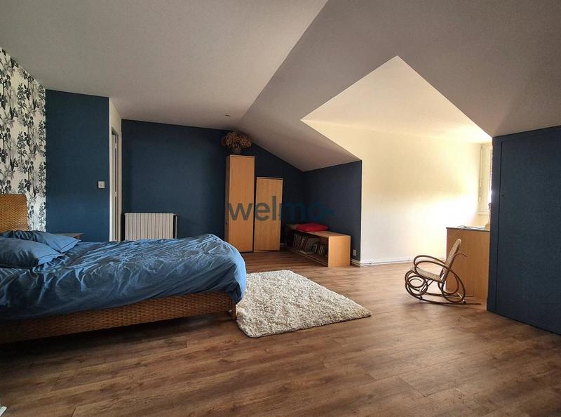 Maison - 715 m² - 13 pièces