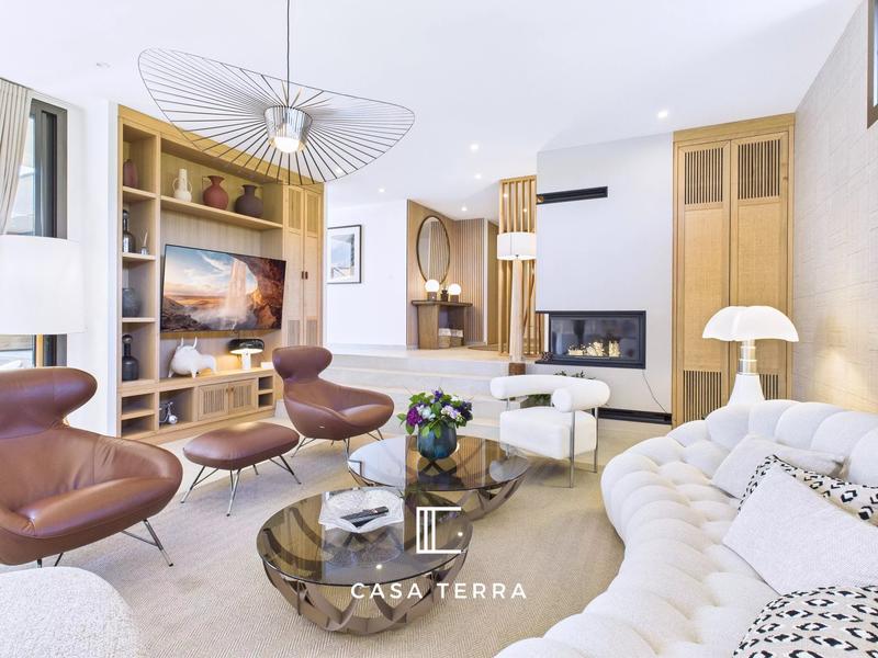 Villa - 200 m² - 6 pièces