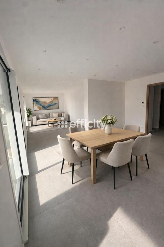 Appartement - 105 m² - 4 pièces