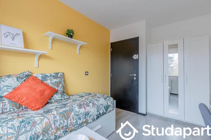 Chambre - 10 m² - 1 pièce