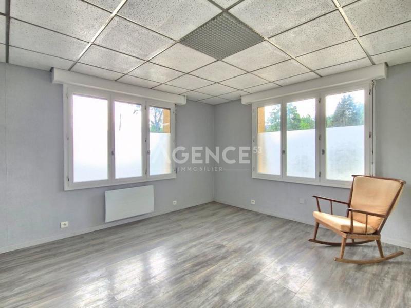 Maison - 230 m² - 6 pièces