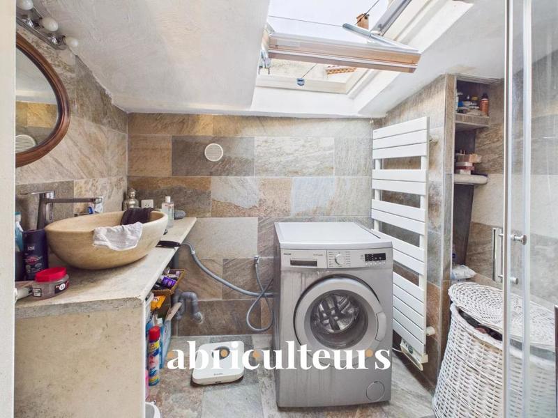 Appartement ancien - 68 m² - 3 pièces