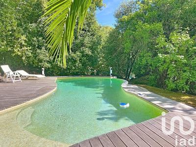 Maison - 194 m² - 6 pièces