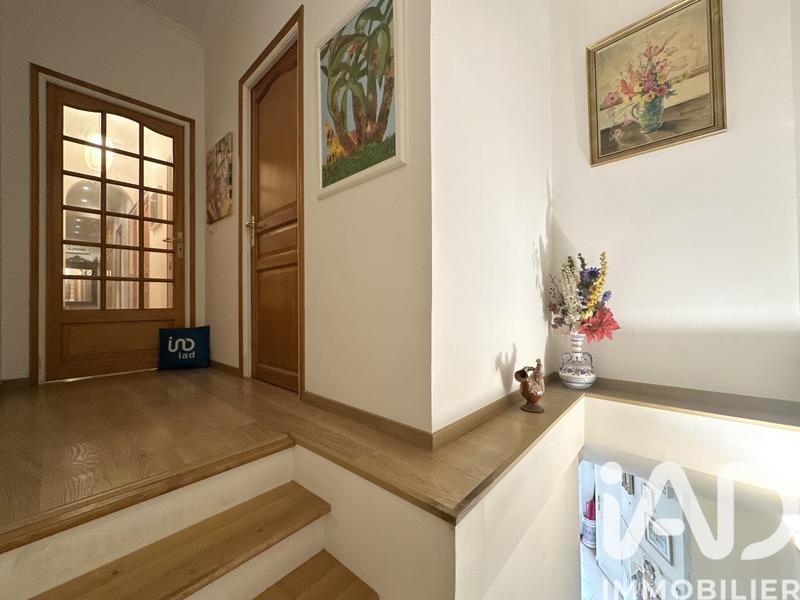 Maison - 200 m² - 7 pièces