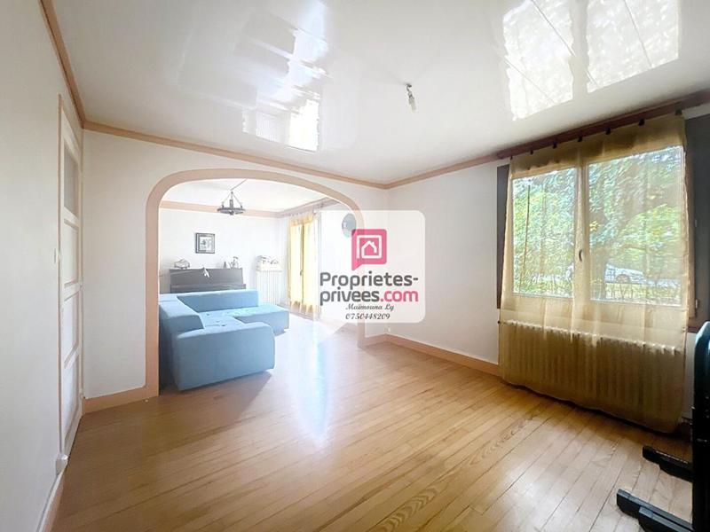 Maison - 227 m² - 9 pièces