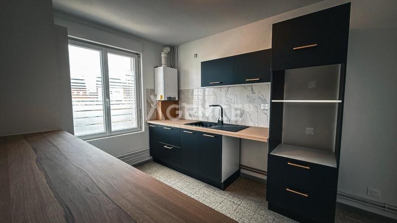 Maison - 101 m² - 5 pièces