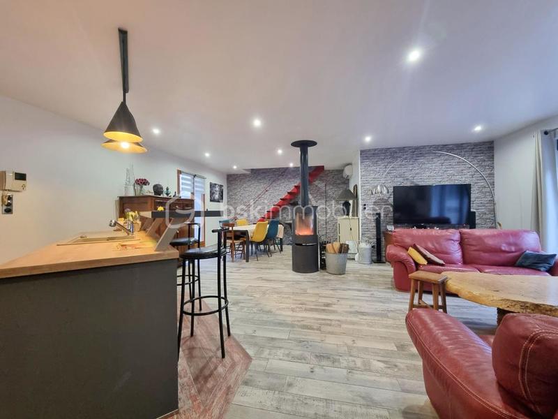 Maison traditionnelle - 134 m² - 5 pièces