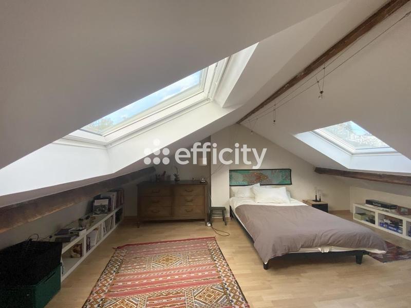 Pavillon - 130 m² - 6 pièces