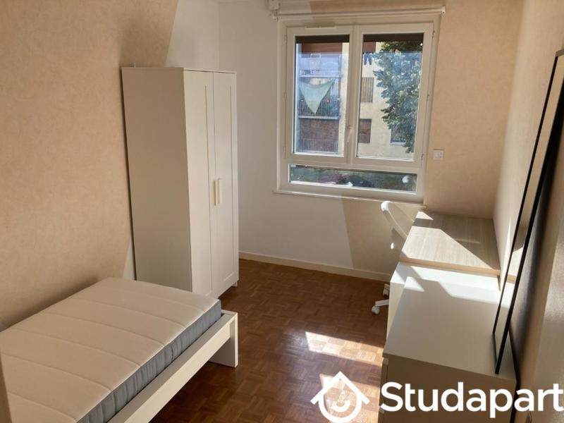 Chambre - 11 m² - 1 pièce