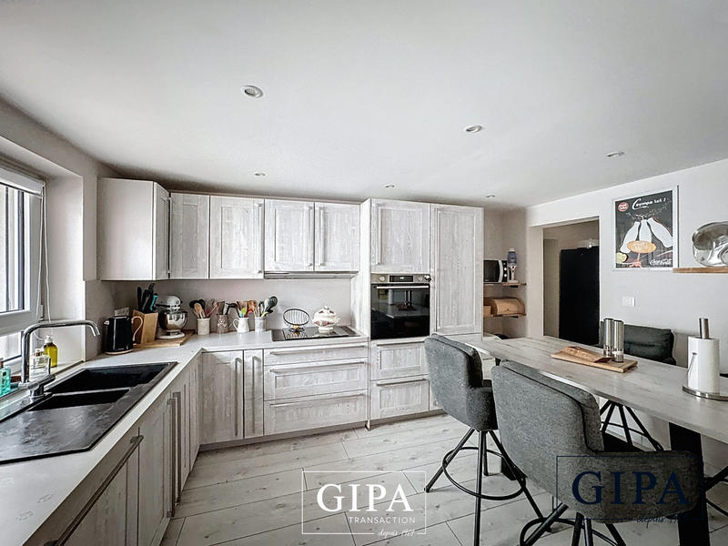 Maison ancienne - 110 m² - 5 pièces