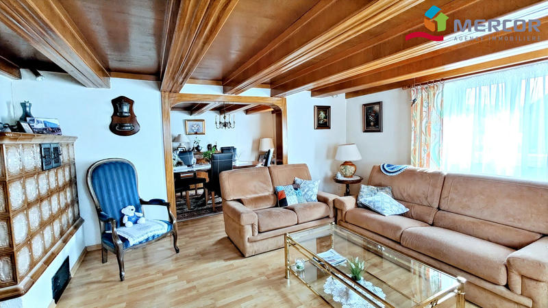 Maison ancienne - 198 m² - 8 pièces