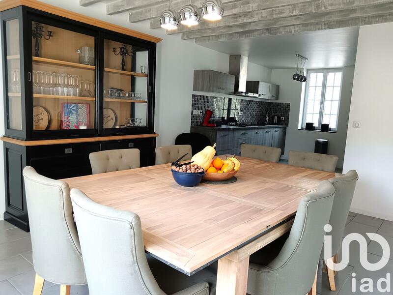 Maison - 400 m² - 10 pièces