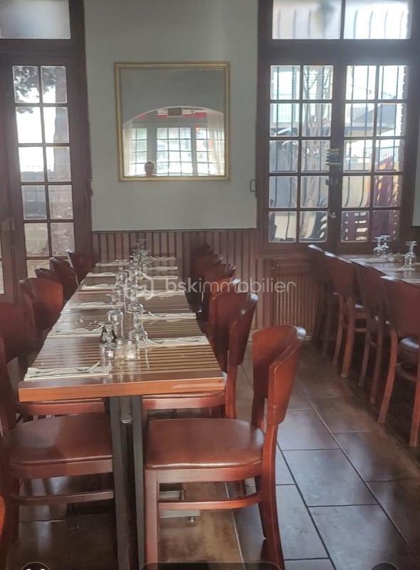 Immeuble - 270 m² - 11 pièces