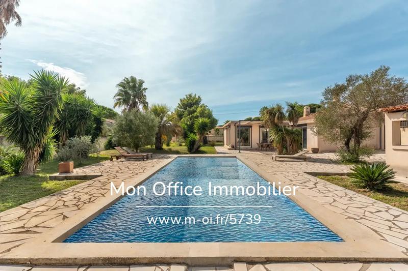 Villa - 240 m² - 5 pièces