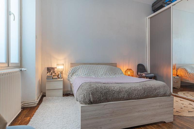 Appartement - 82 m² - 3 pièces