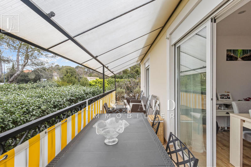 Maison - 262 m² - 10 pièces