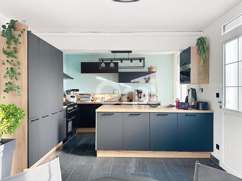 Maison - 138 m² - 6 pièces