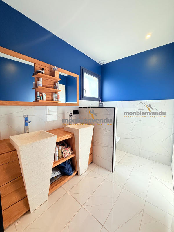 Maison traditionnelle - 117 m² - 4 pièces