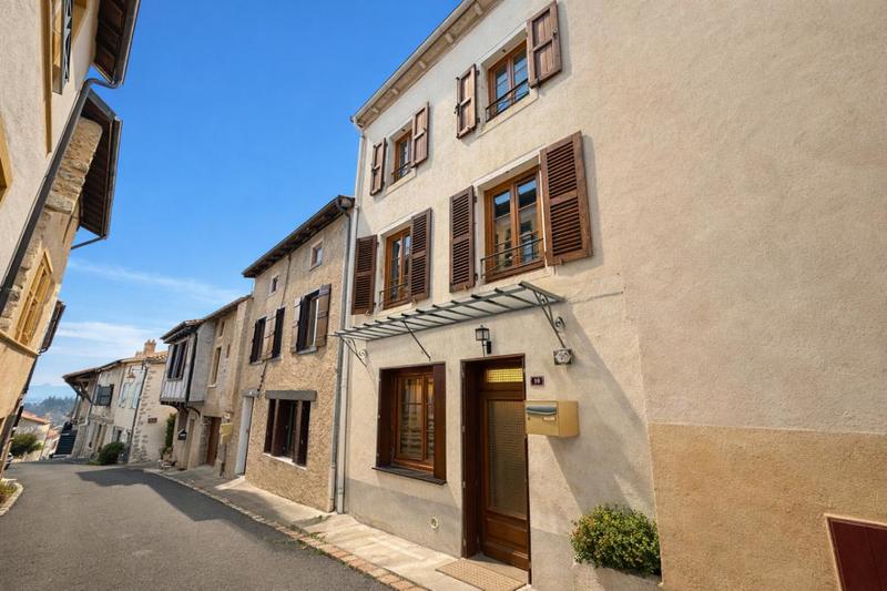 Maison de bourg - 92 m² - 4 pièces