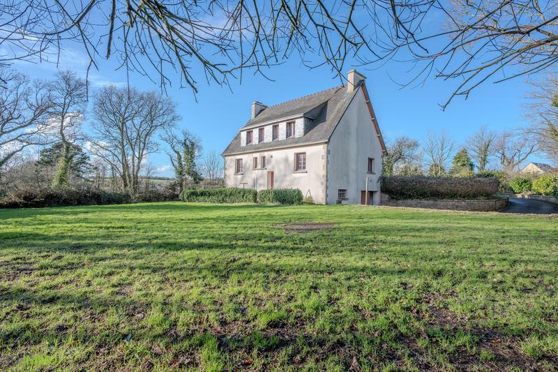 Maison traditionnelle - 150 m² - 6 pièces