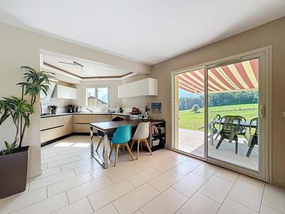 Maison - 137 m² - 5 pièces