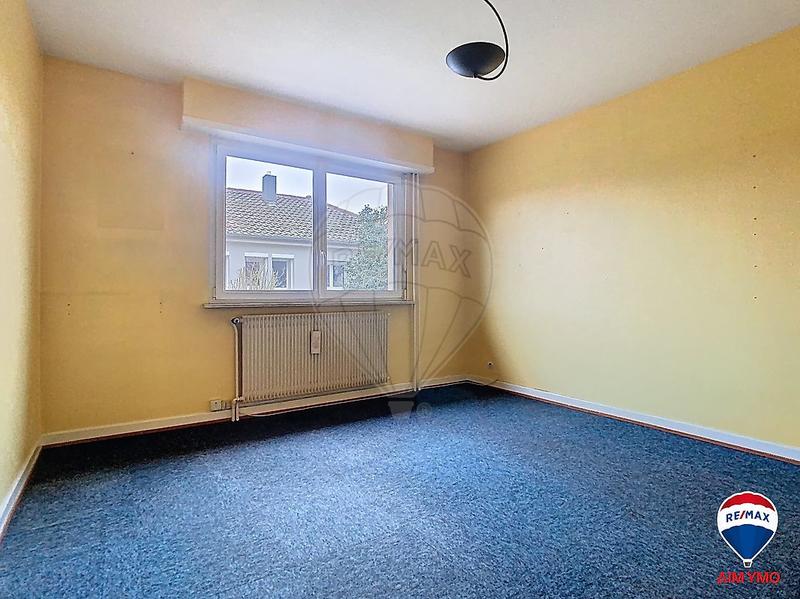 Maison - 219 m² - 8 pièces