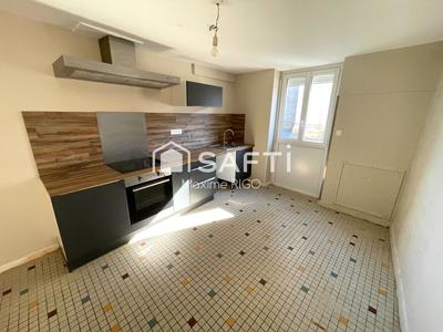 Maison de village - 230 m² - 7 pièces