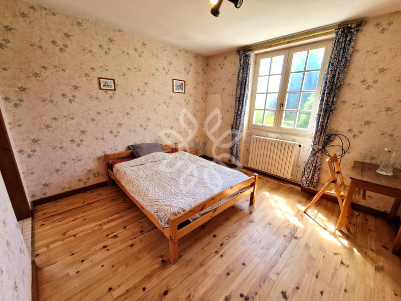 Villa - 196 m² - 5 pièces