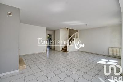 Maison - 140 m² - 7 pièces