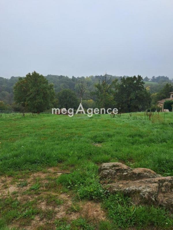Terrain constructible - 8 588 m²