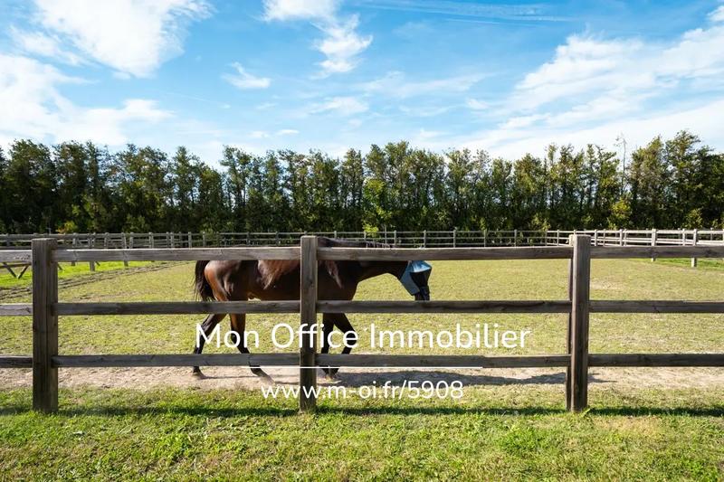 Maison - 340 m² - 7 pièces