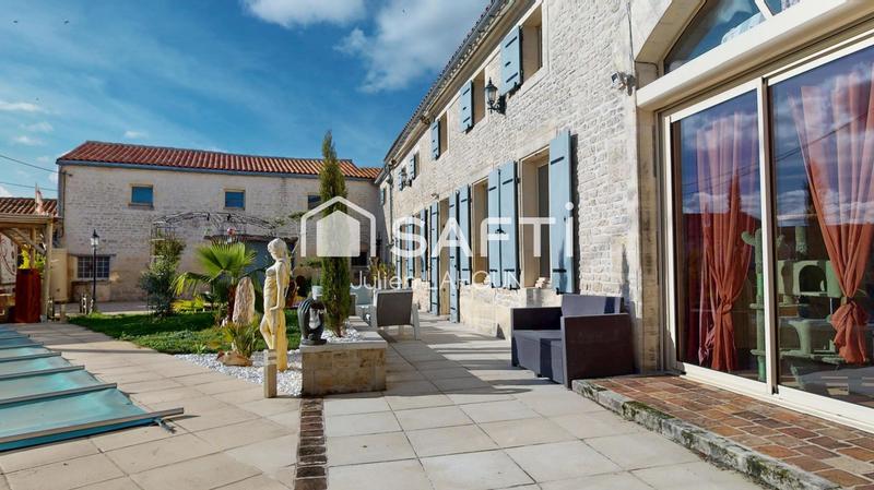 Maison - 299 m² - 7 pièces