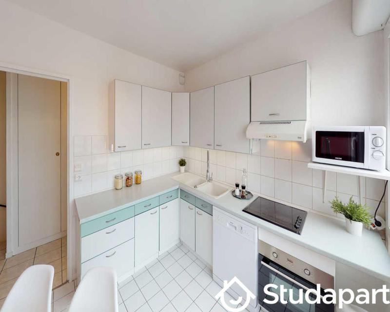 Chambre - 120 m² - 1 pièce