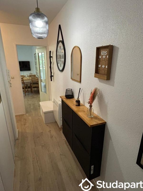 Chambre - 9 m² - 1 pièce