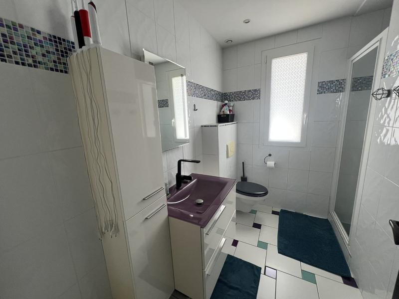 Maison - 96 m² - 5 pièces