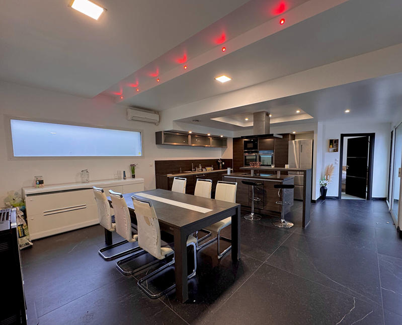 Maison - 115 m² - 5 pièces