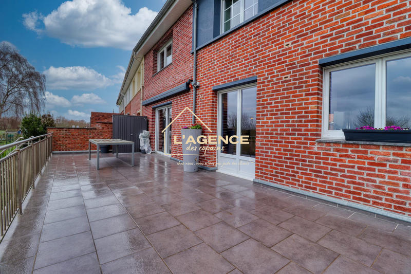 Maison - 165 m² - 7 pièces