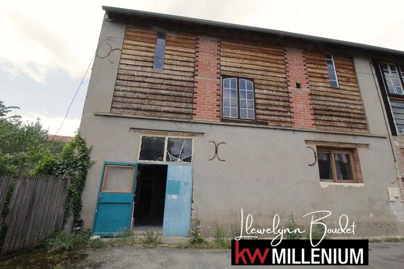 Maison - 210 m² - 2 pièces