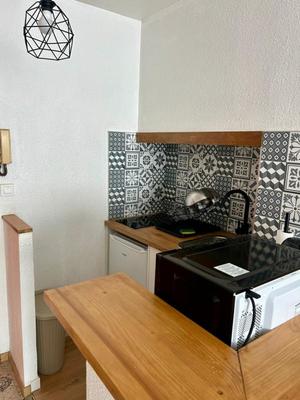 Studio - 25 m² - 1 pièce