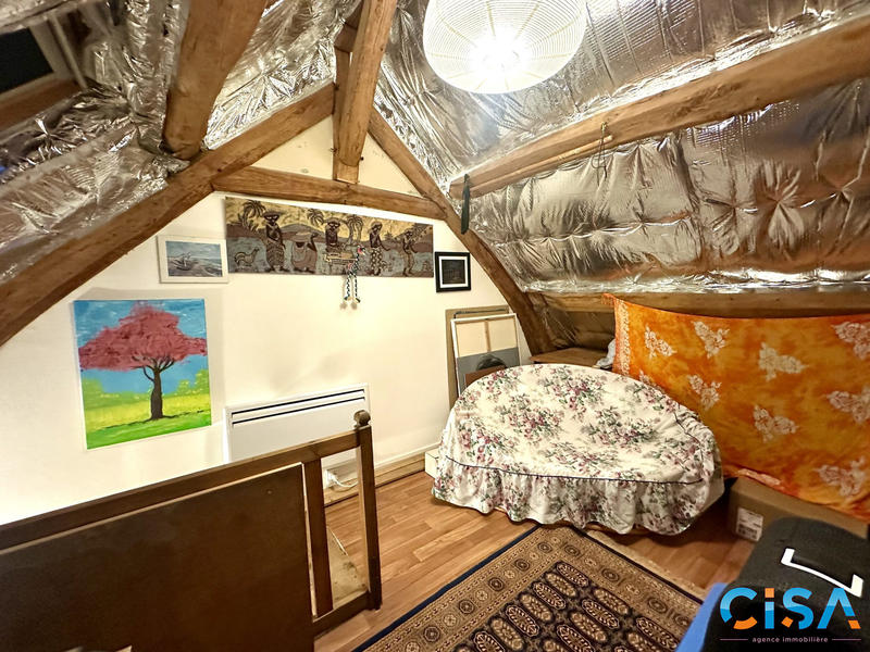 Maison - 95 m² - 5 pièces