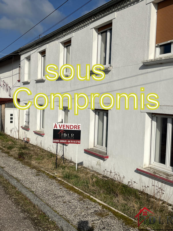 Maison - 678 m² - 12 pièces