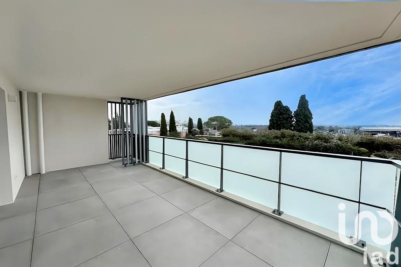 Appartement - 80 m² - 3 pièces